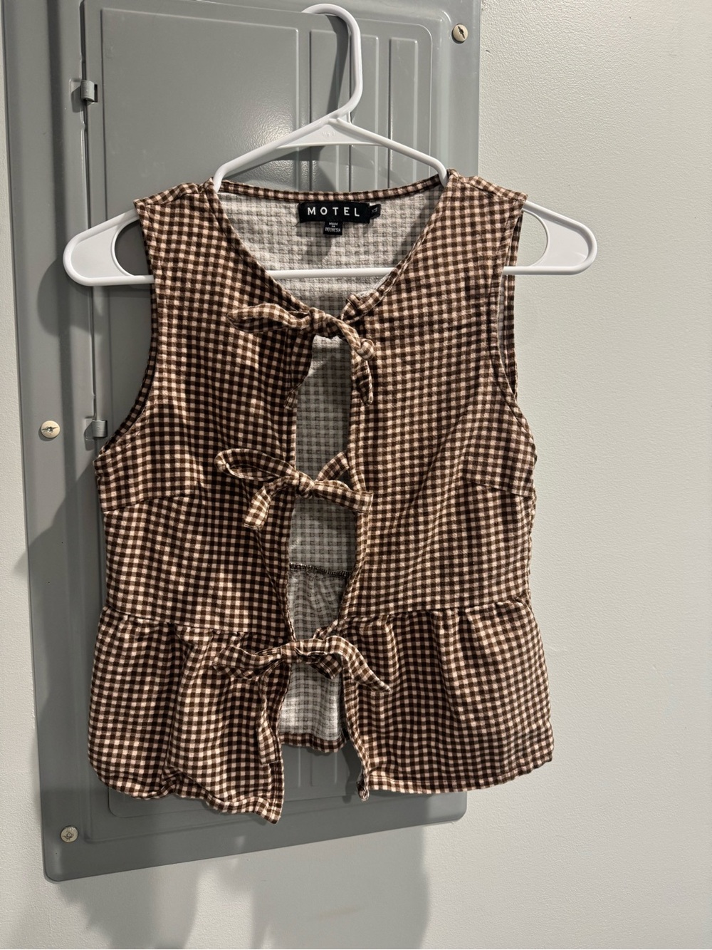 Motel Rocks Brown Gingham Tie-Front Shirt Vest